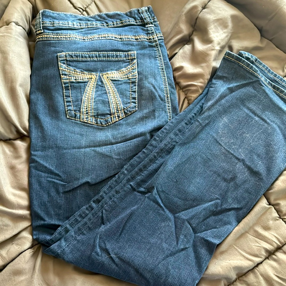 Seven7 Slim Boot jeans